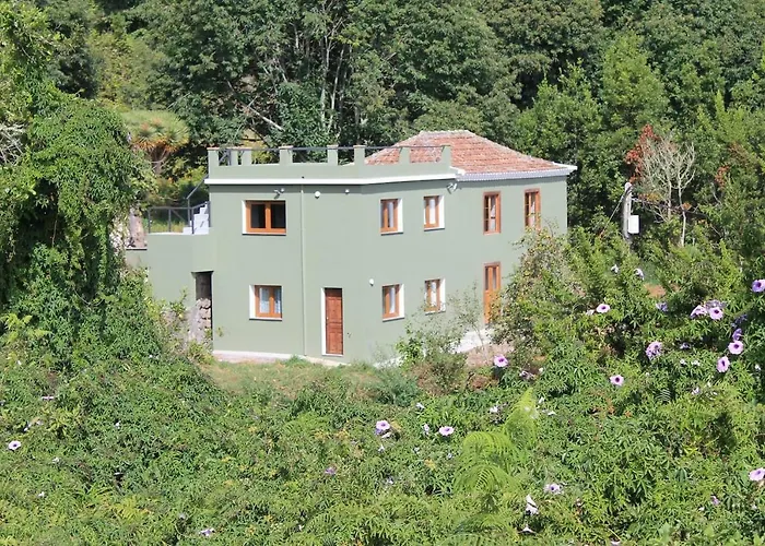 Casa Fita En El Cubo De La Galga
